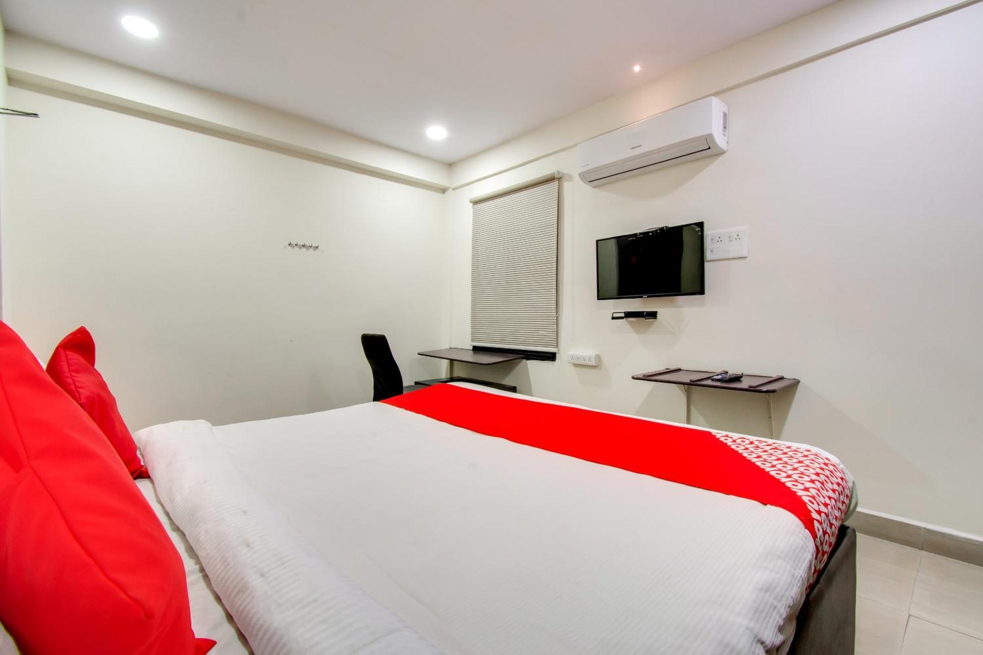 Oyo Akshaya Inn Vijayawada Ngoại thất bức ảnh